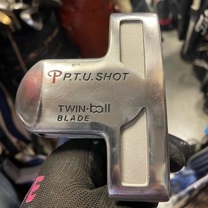 Twin Ball Putter PTU In Right  Handed